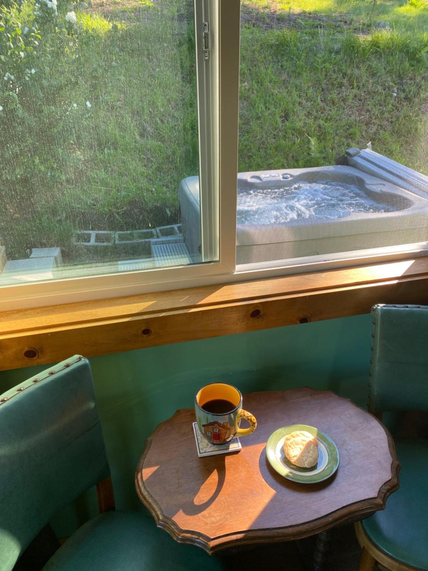 Cabin - Hot Tub - Fire Pit - View - Getaway! Oak Harbor Buitenkant foto